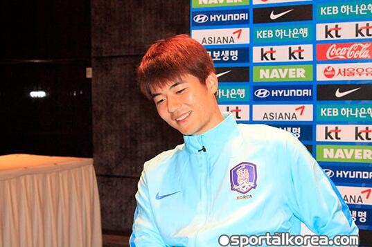 上半场补时2分钟，马竞1-0拉齐奥。